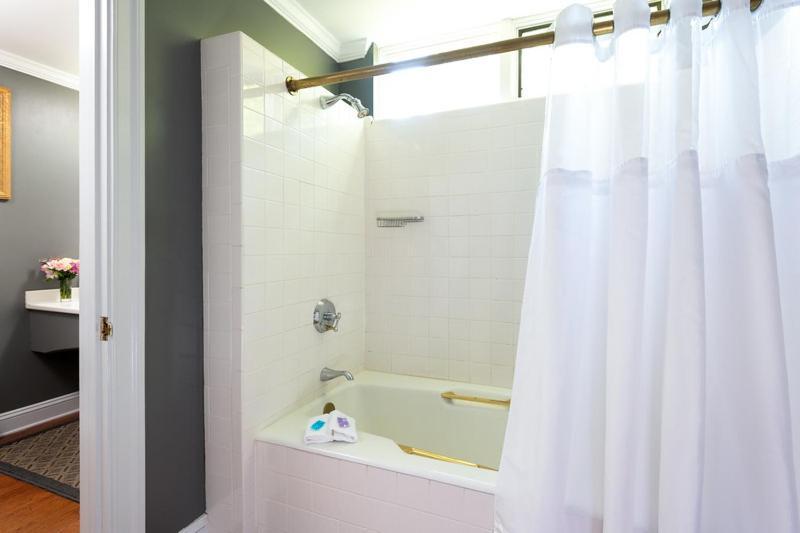 The Ashby & Restaurant Inn 3*